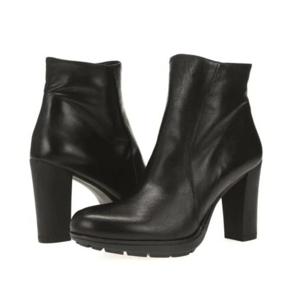 Andre Assous Leather Booties Boots‎ High Heel Lug Sole Black Size 36 US 6 - Picture 1 of 11